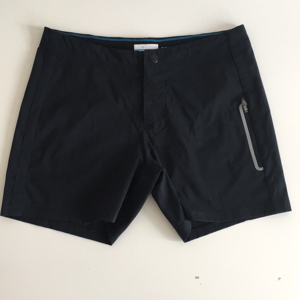 Columbia Womens 4 Outdoor Shorts Black Omni-Shield Advanced Repellency